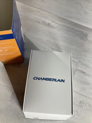 MyQ Smart Garage Door Opener Chamberlain MYQ-G0301 (6922773758135)